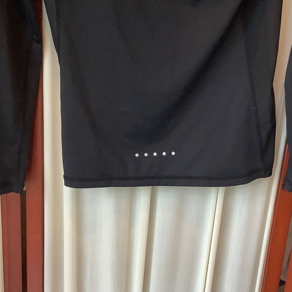 Stronger Black Long Sleeve Workout Top Sheer Side Panels - Picture 6 of 8